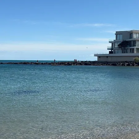 Appartement à 1 Min De La Plage, Parking Inclus Agde